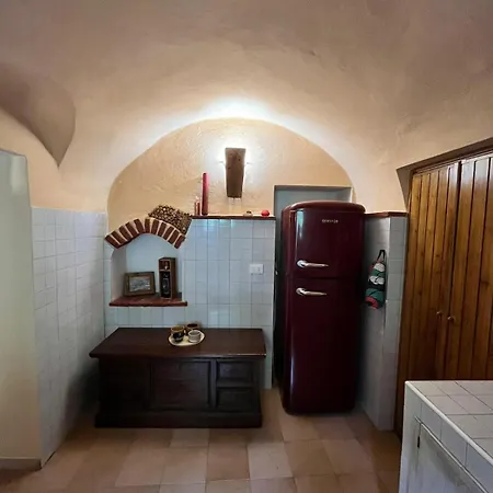 Grotta Dell'edera Apartment *